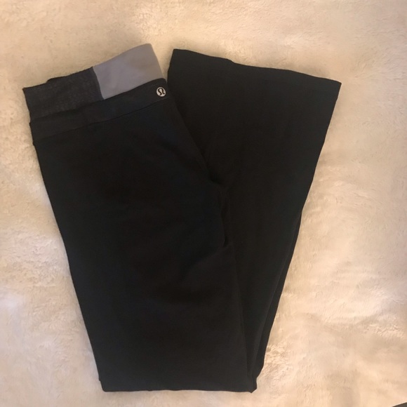 Lululemon 🍋 Yoga Pants - Picture 1 of 4